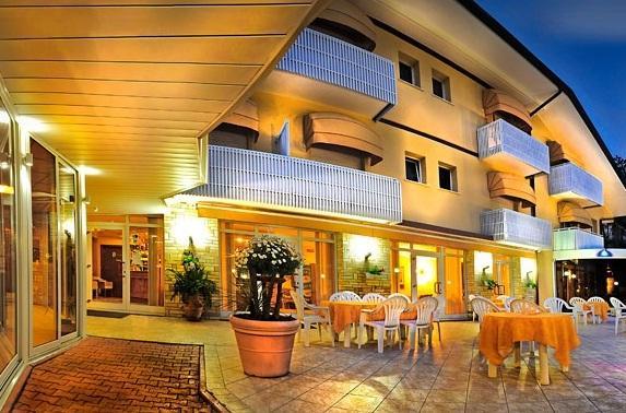 Hotel San Giorgio Lignano Sabbiadoro Esterno foto