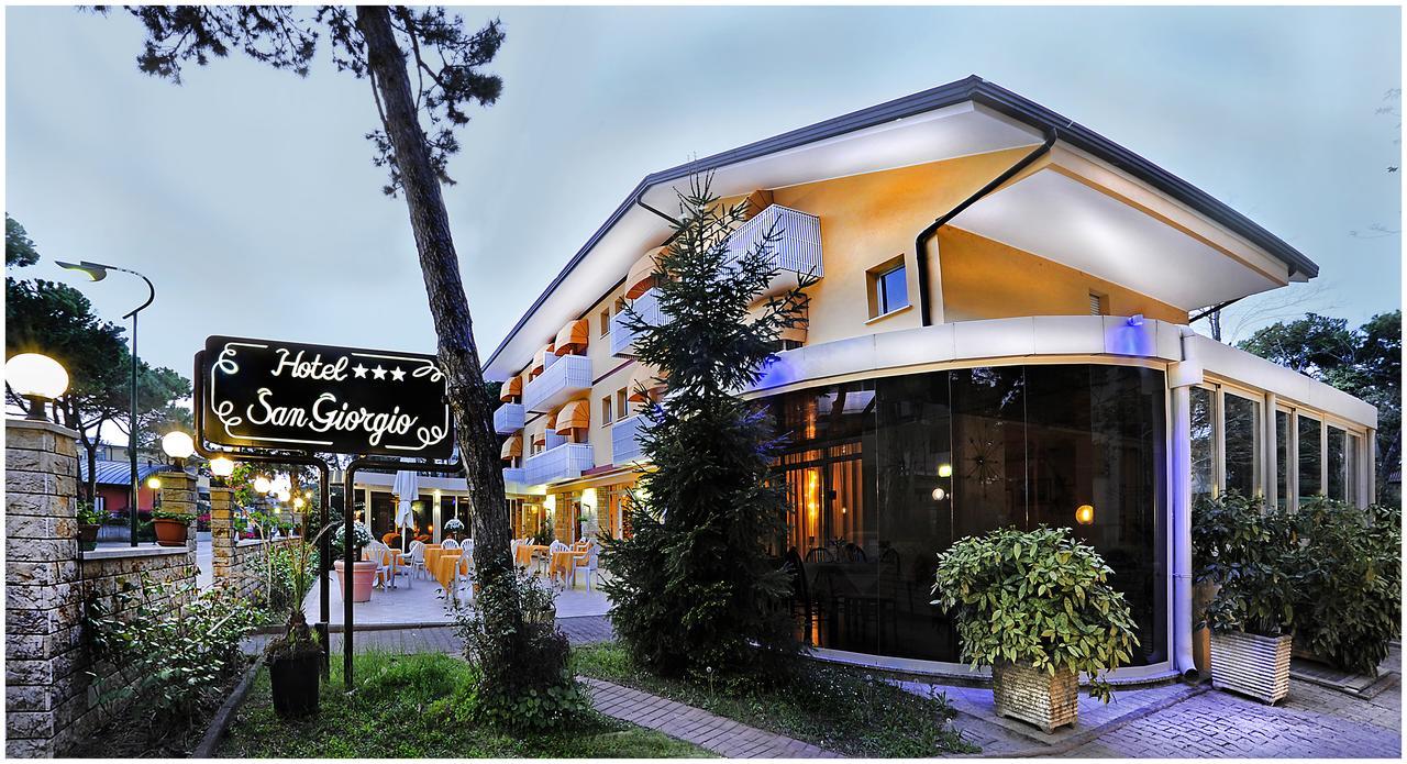 Hotel San Giorgio Lignano Sabbiadoro Esterno foto