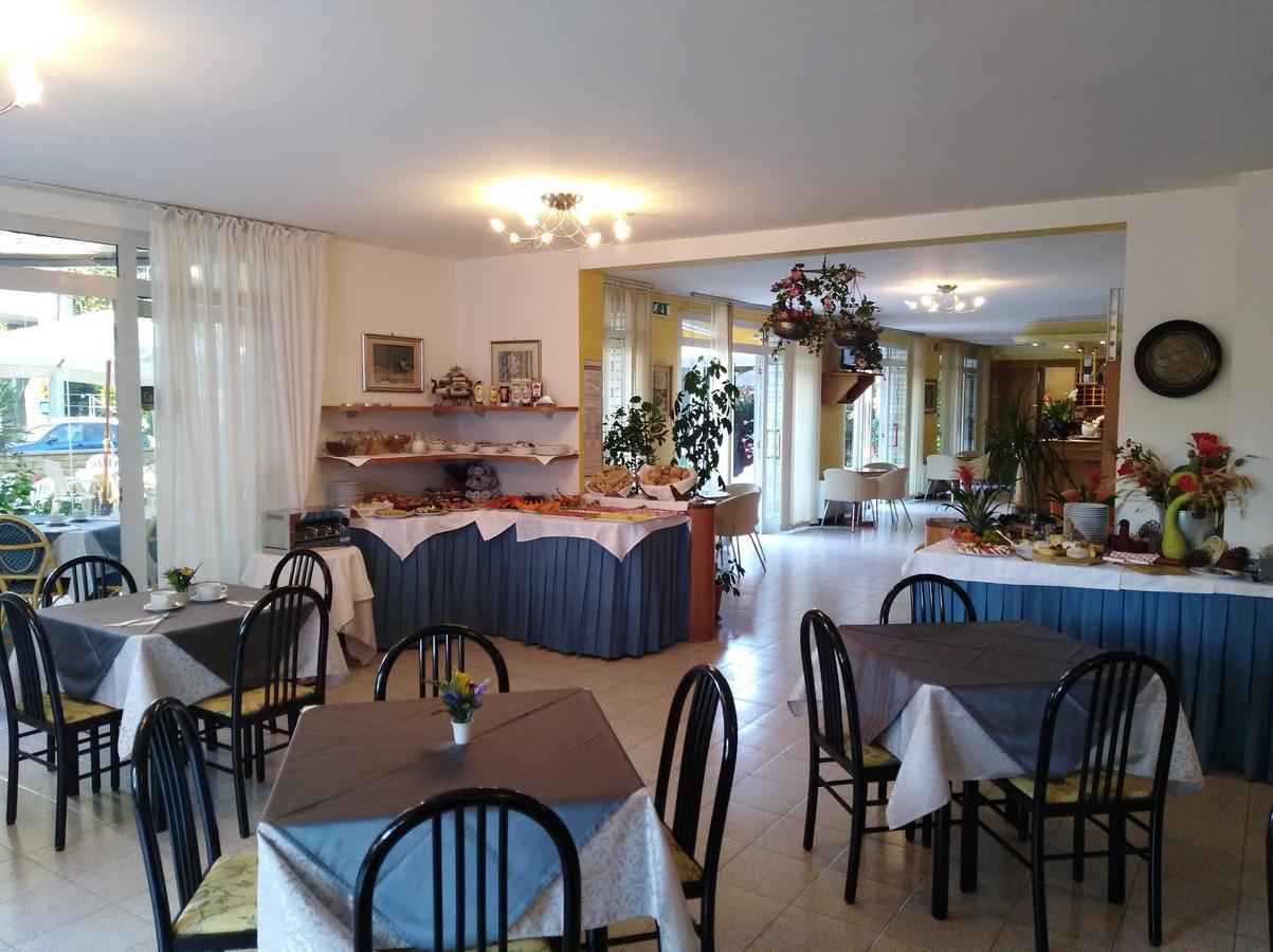 Hotel San Giorgio Lignano Sabbiadoro Esterno foto
